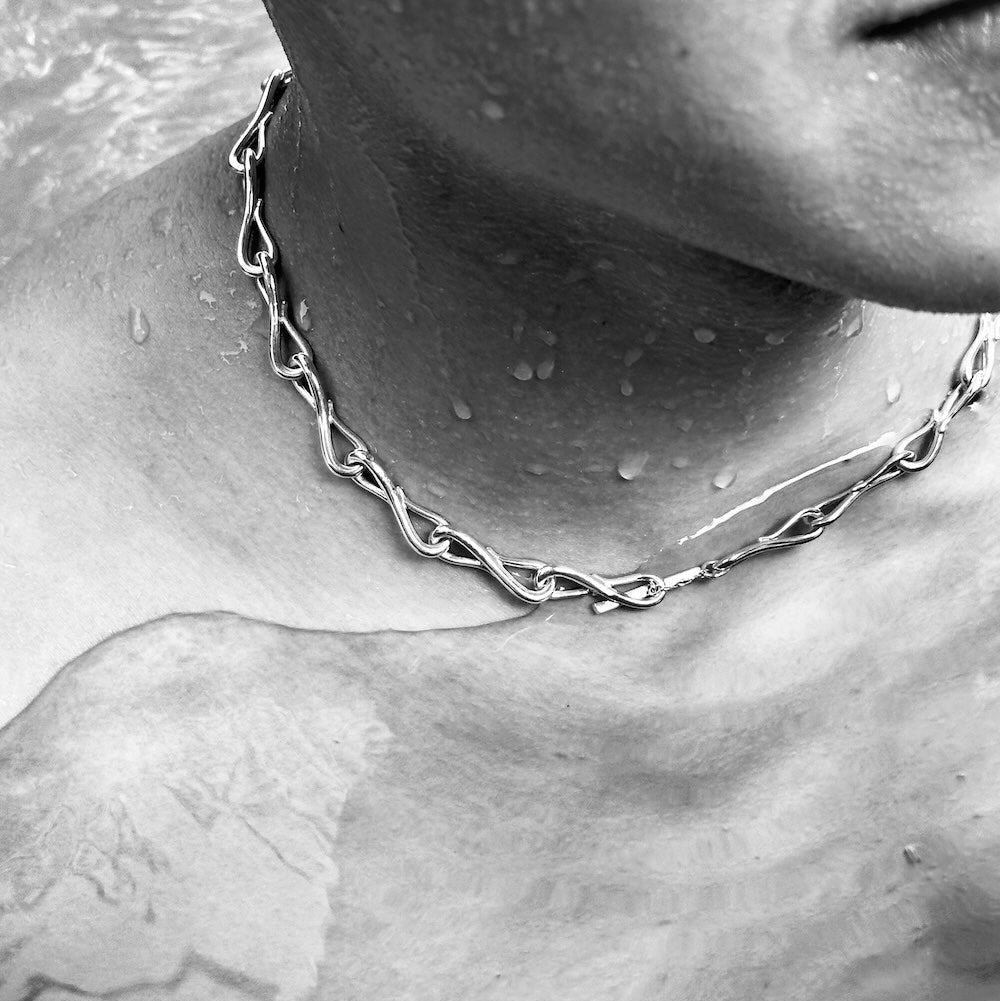 Bound Infinity Link Necklace - Ilanzoni
