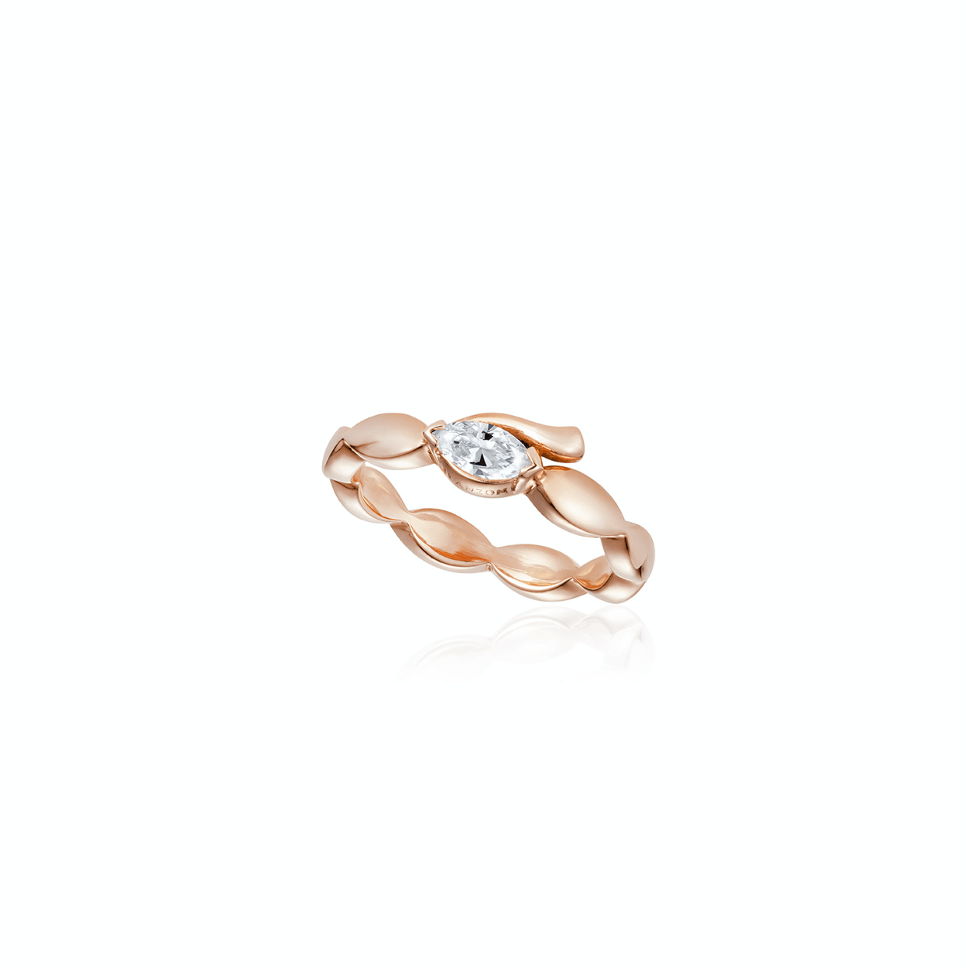 The Look Of Love Single Diamond Pinky Ring - Ilanzoni